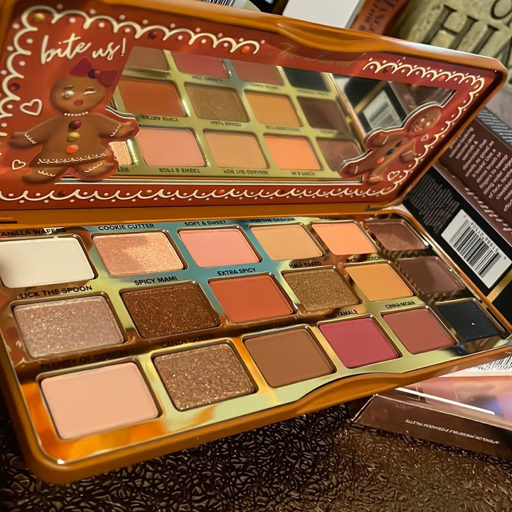 PRICE DROP Too faced gingerbread, extra spicy